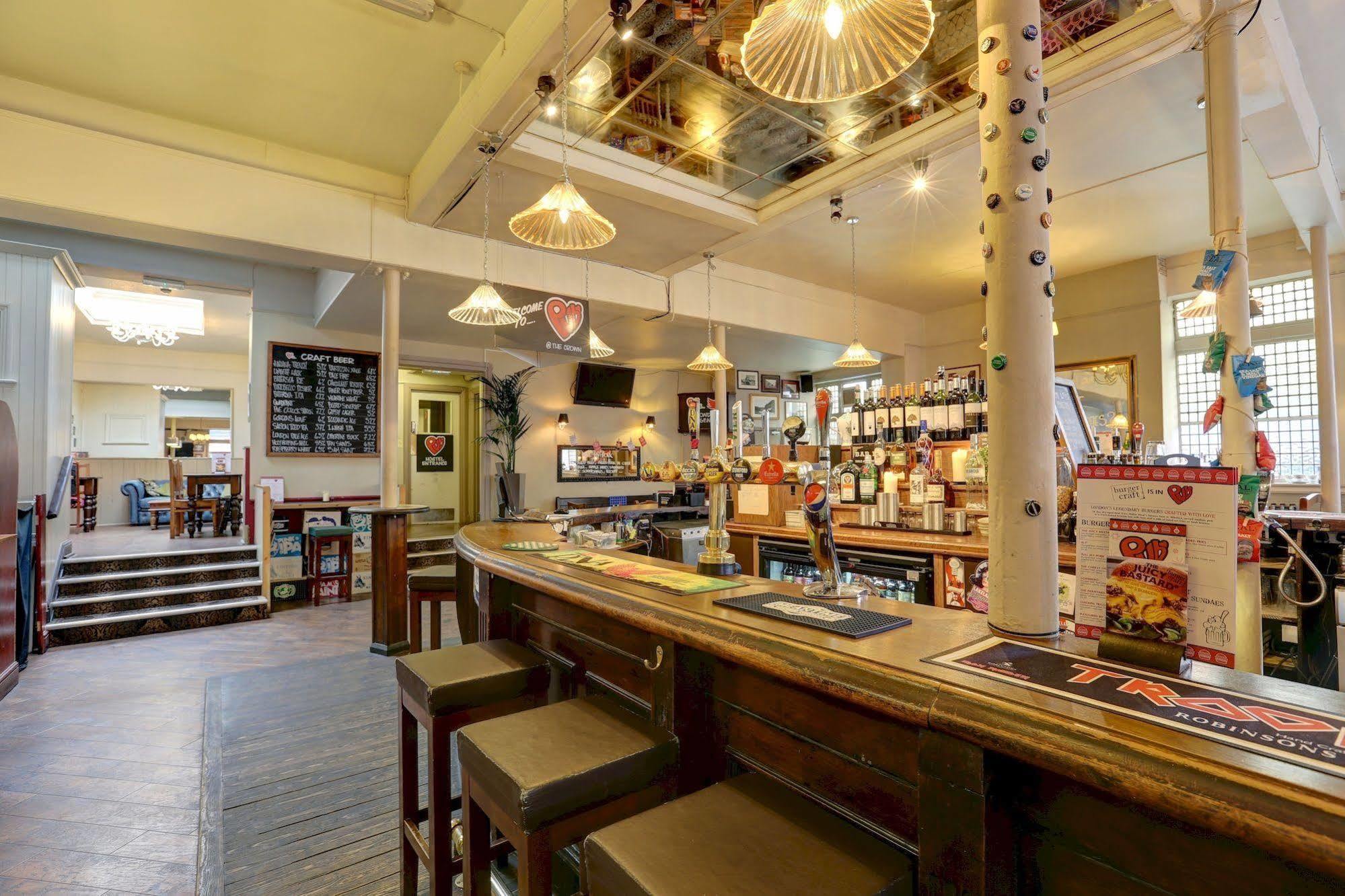 Publove @ The Crown, Battersea * Londra