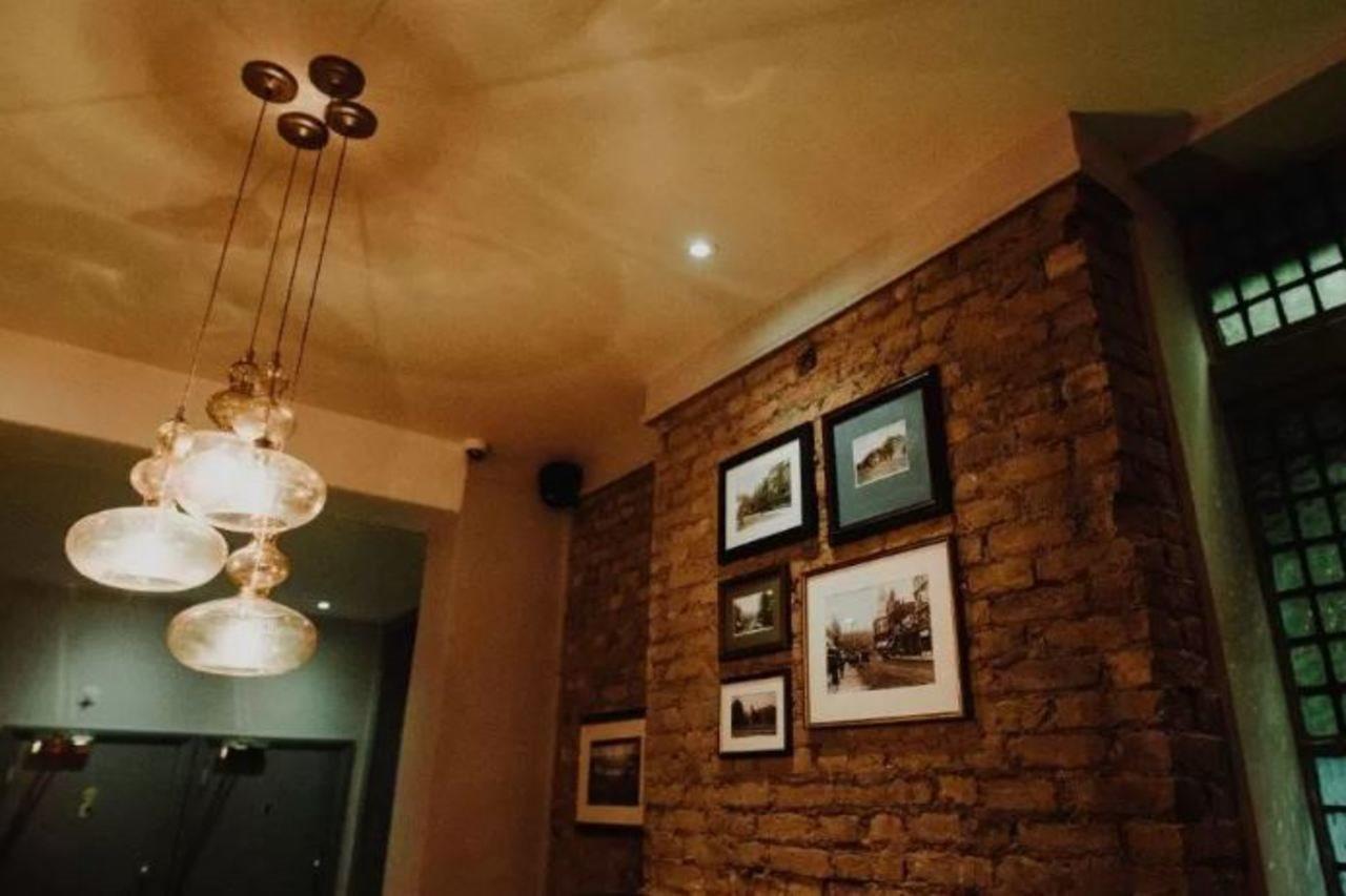 Ostello Publove @ The Crown, Battersea *